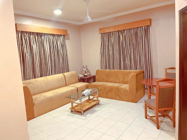 Imagen general del Hotel AL GHADEER HOTEL APARTMENT. Foto 10