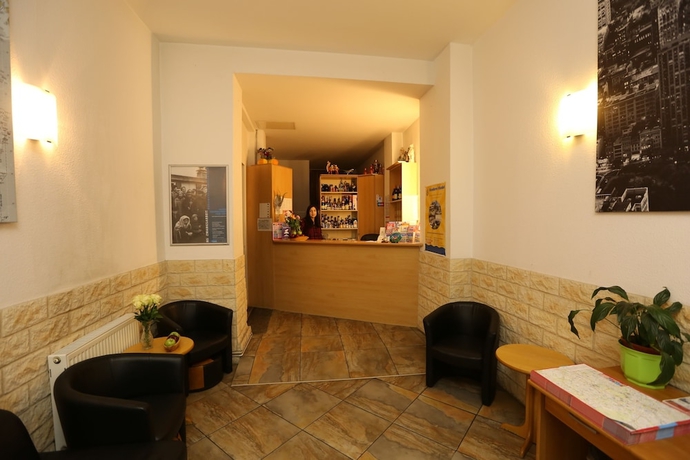 Imagen de los interiores del Hotel AL KONIGSHOF. Foto 16