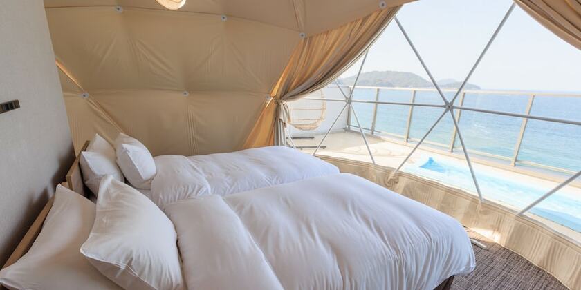 Imagen general del Hotel ALBAHOTELANDGLAMPING. Foto 6