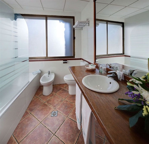 Imagen de la habitación del Hotel ALBARRACIN. Foto 4