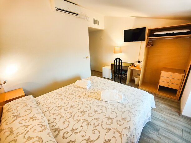 Imagen general del Hotel ALBERGO BandB TENESI. Foto 5