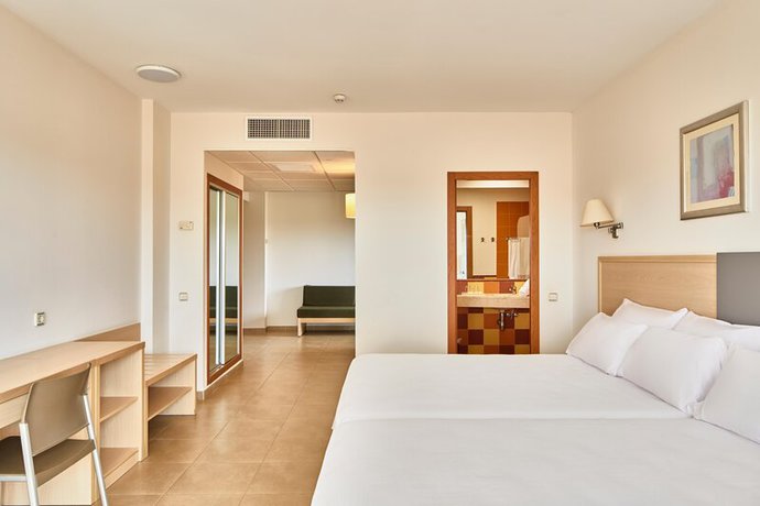 Imagen de la habitación del Hotel ALEGRIA Cabo de Gata Aquafun. Foto 3