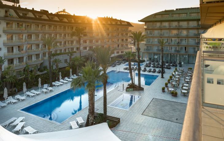 Imagen general del Hotel ALEGRIA Caprici Verd. Foto 7