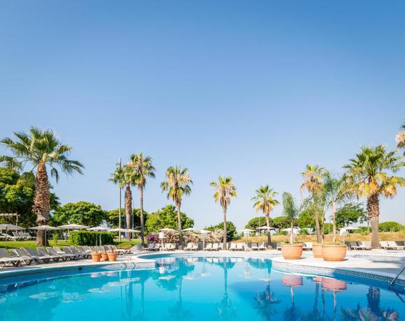 Imagen de la piscina del Hotel ALEGRIA El Mar. Foto 13