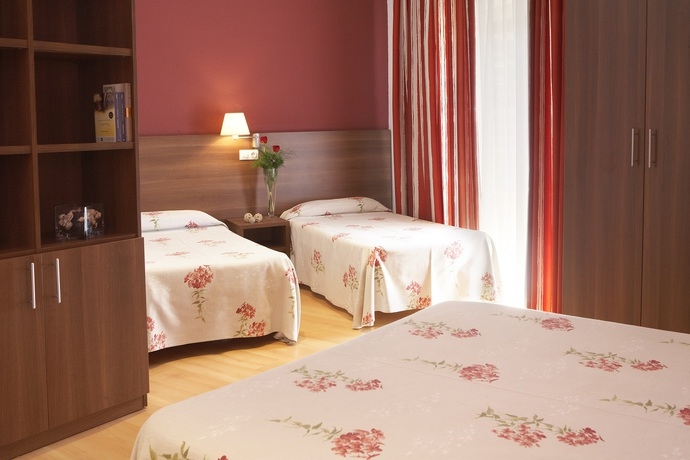 Imagen de la habitación del Hotel ALEGRIA Plaza Paris. Foto 6