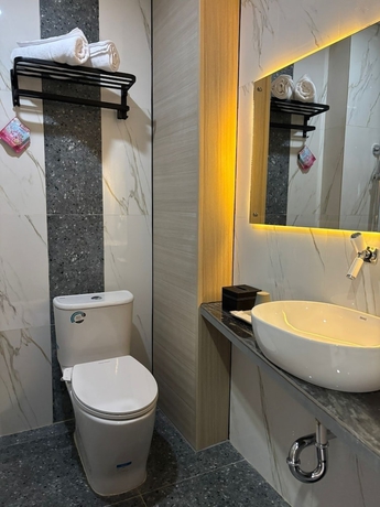 Imagen de la habitación del Hotel ALESHA HOTEL. Foto 7