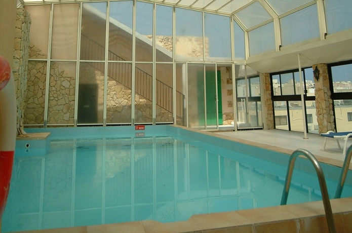 Imagen de la piscina del Hotel ALEXANDRA, St. Julians. Foto 15