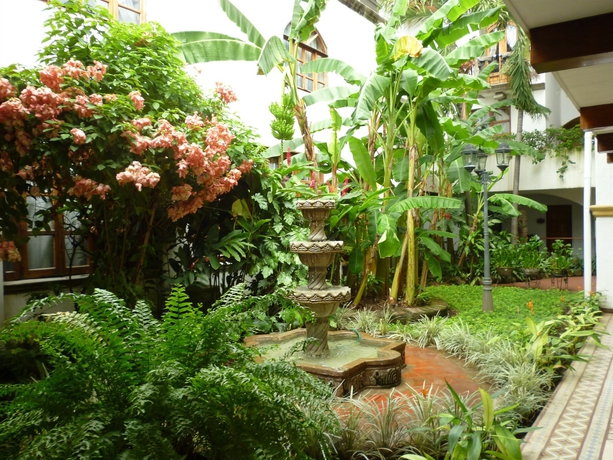 Imagen general del Hotel ALHAMBRA, Granada. Foto 1