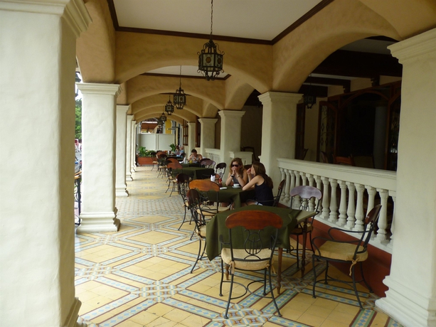 Imagen de los exteriores del Hotel ALHAMBRA, Granada. Foto 3