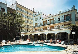 Imagen general del Hotel ALHAMBRA LLORET HOTEL. Foto 1