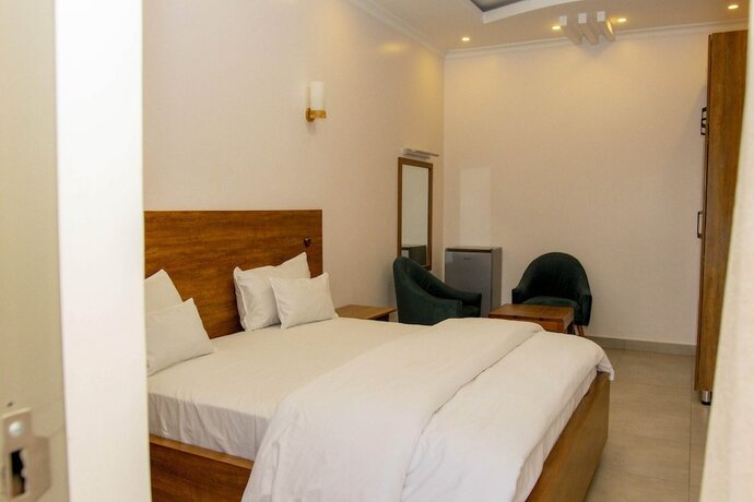 Imagen de la habitación del Hotel ALLY NGALI MOTEL. Foto 16