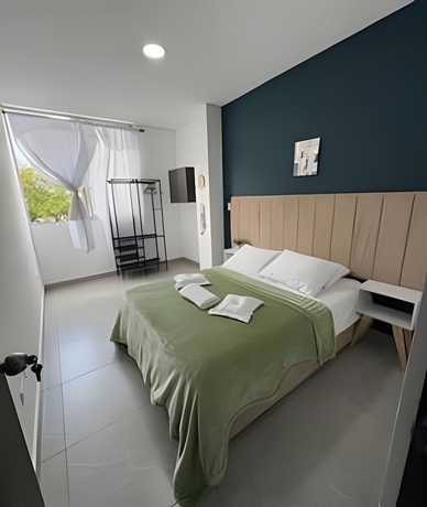 Imagen de la habitación del Hotel ALOJAMIENTOS LA MARTIN. Foto 6