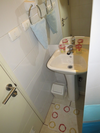 Imagen de la habitación del Hotel ALOJAMIENTOS SANTIAGO CHILE. Foto 2