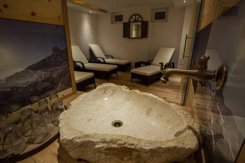 Imagen general del Hotel ALPHOTEL KUHSTADL. Foto 8