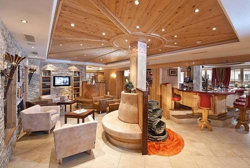 Imagen general del Hotel ALPVITA PIZ TASNA. Foto 8