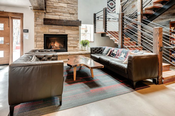 Imagen de los interiores del Hotel A-Lodge Boulder. Foto 17
