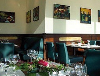 Imagen del bar/restaurante del Hotel AM CAMPUS. Foto 3