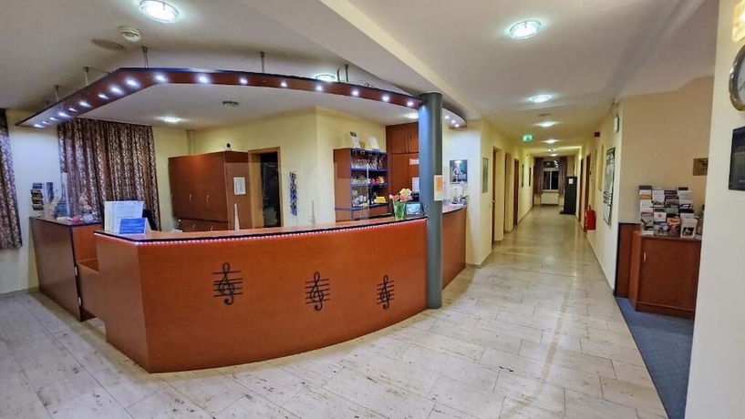 Imagen de los interiores del Hotel AMADEUS, Dresde. Foto 18