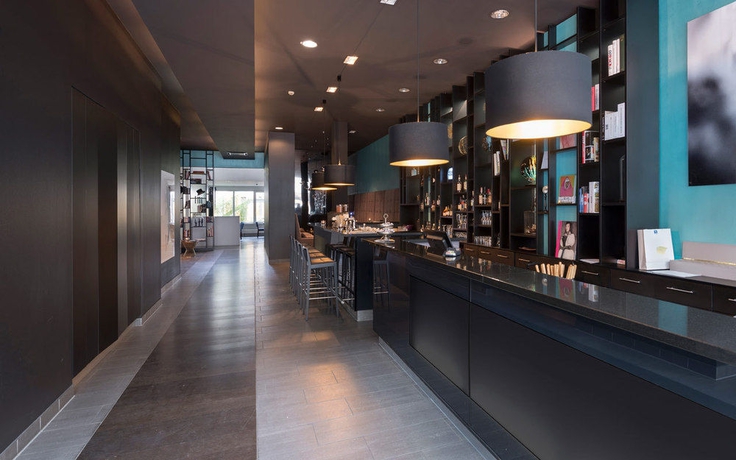 Imagen del bar/restaurante del Hotel AMANO Düsseldorf. Foto 4