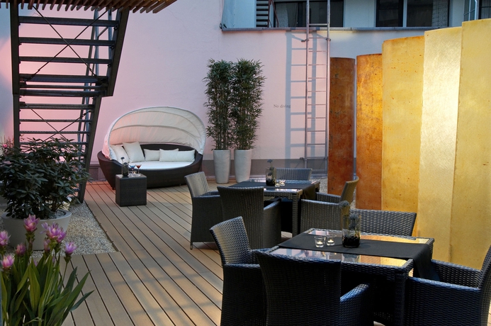 Imagen del bar/restaurante del Hotel AMANO Düsseldorf. Foto 5