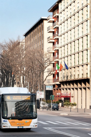 Imagen de los exteriores del Hotel AMBASCIATORI, Mestre. Foto 12
