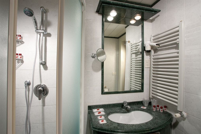 Imagen de la habitación del Hotel AMBASCIATORI, Mestre. Foto 6