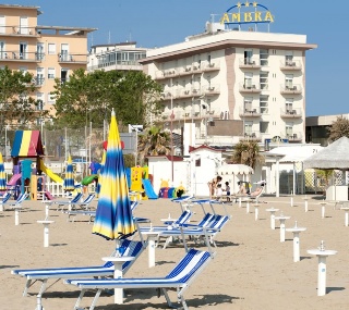 Imagen general del Hotel AMBRA, Rimini. Foto 9