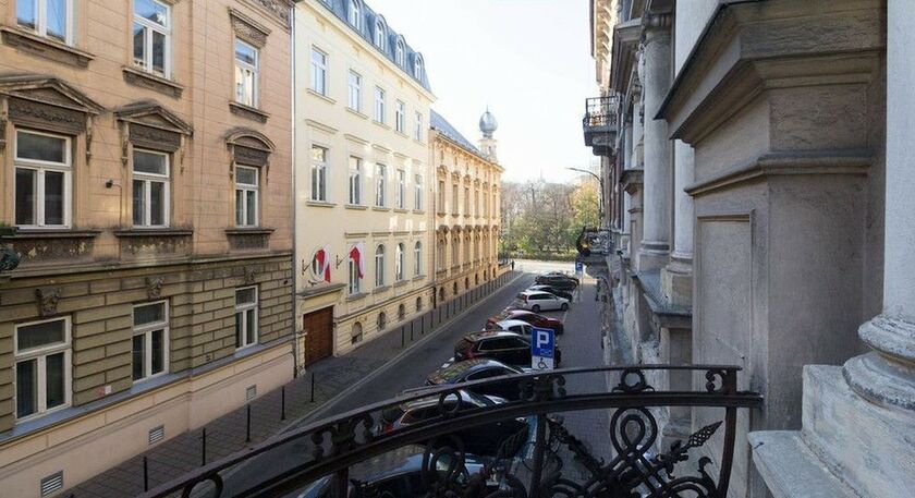 Imagen general del Hotel AMEN Aparthotel Curie 8. Foto 3