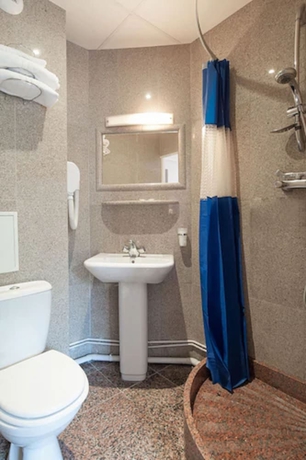 Imagen de la habitación del Hotel AMERICAIN HOTEL. Foto 10