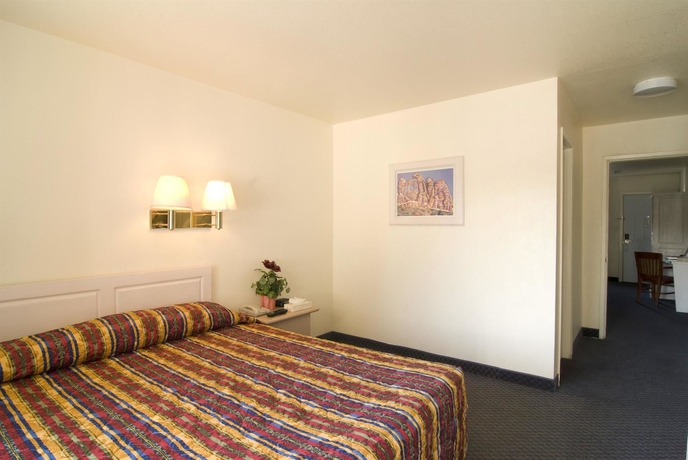 Imagen de la habitación del Hotel AMERICAS BEST VALUE INN. Foto 3