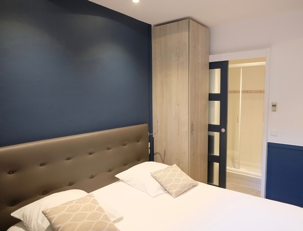 Imagen de la habitación del Hotel AMIRAL-FONDARY. Foto 3