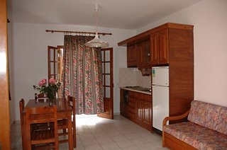 Imagen de la habitación del Hotel AMORE VILLAS. Foto 8