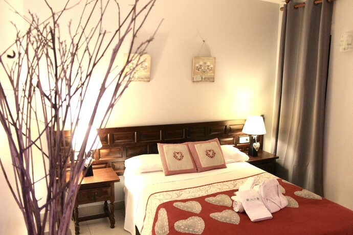 Imagen general del Hotel AMPG Erts Bed and Breakfast. Foto 14