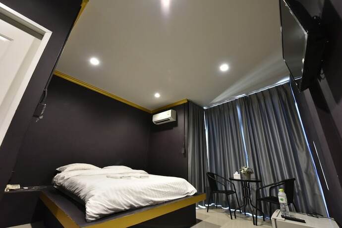 Imagen de la habitación del Hotel A.M.Place. Foto 17