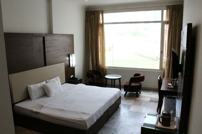 Imagen de la habitación del Hotel AMR, Katra. Foto 10
