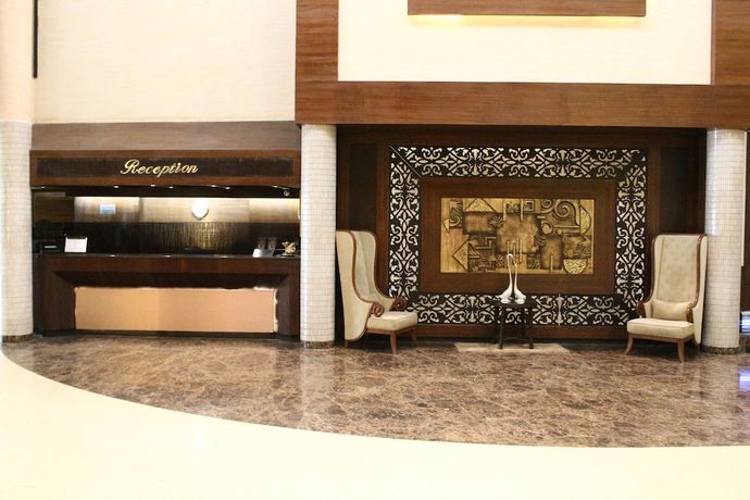 Imagen de los interiores del Hotel AMR, Katra. Foto 19