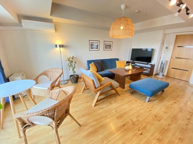 Imagen de la habitación del Hotel AMS Tower Nakajima. Foto 17