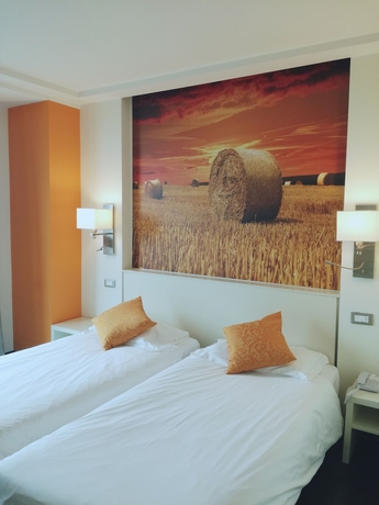 Imagen de la habitación del Hotel AN MILANO MELEGNANO. Foto 10