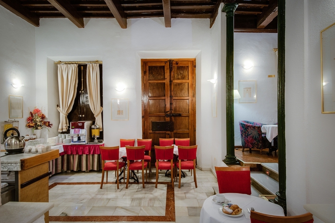 Imagen del bar/restaurante del Hotel ANACAPRI, Granada. Foto 4