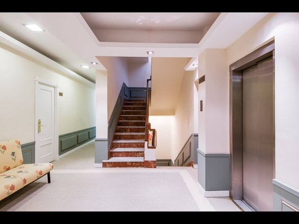 Imagen de los interiores del Hotel ANACAPRI, Granada. Foto 13