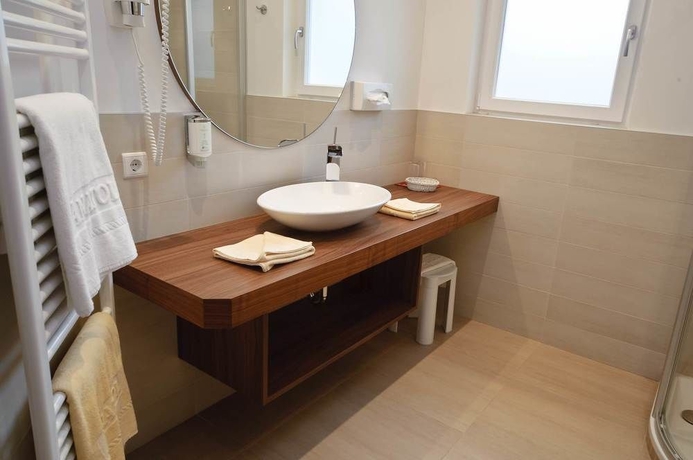 Imagen de la habitación del Hotel ANATOL, Merano. Foto 3