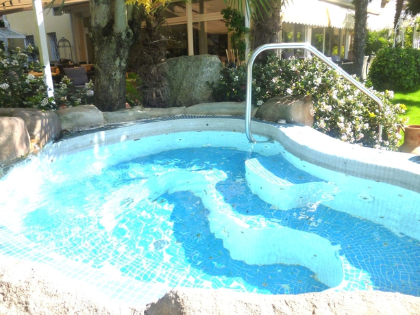 Imagen de la piscina del Hotel ANATOL, Merano. Foto 15