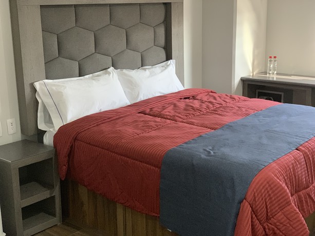 Imagen de la habitación del Hotel ANB Aeropuerto Guadalajara. Foto 9