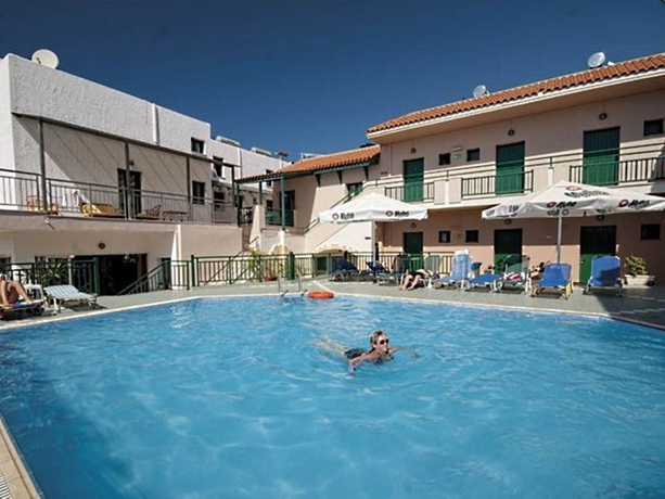 Imagen general del Hotel ANEMI APARTMENTS. Foto 2