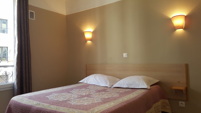 Imagen de la habitación del Hotel ANGLETERRE, Montmartre-Sacr&eacute; Coeur. Foto 3