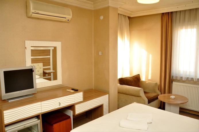 Imagen de la habitación del Hotel ANITPARK. Foto 2