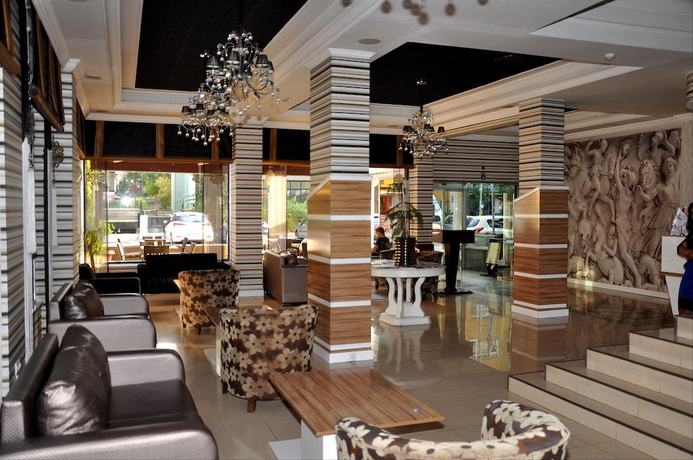 Imagen de los interiores del Hotel ANITPARK. Foto 16
