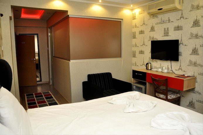 Imagen de la habitación del Hotel ANITPARK. Foto 4