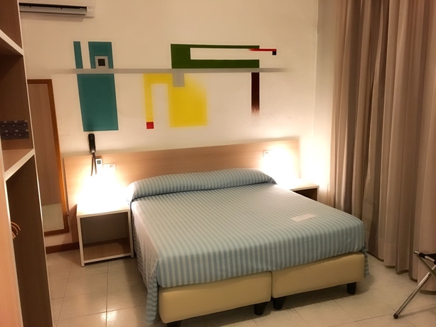 Imagen de la habitación del Hotel ANTONandART. Foto 8