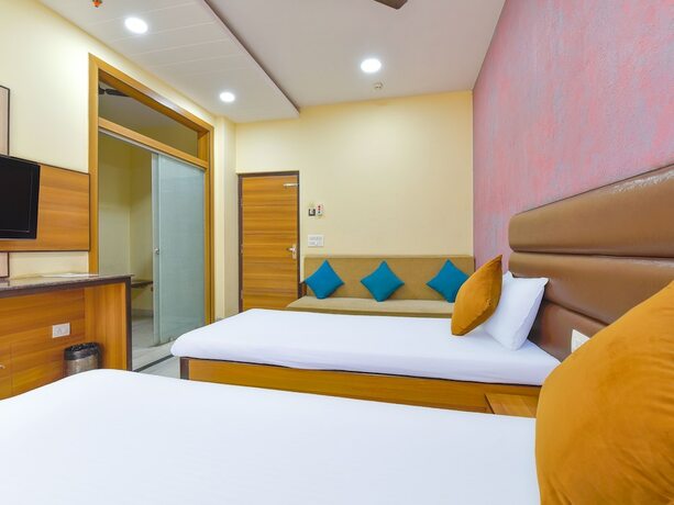 Imagen de la habitación del Hotel ANUVARAT VISHWA BHARTI SOCIETY. Foto 19